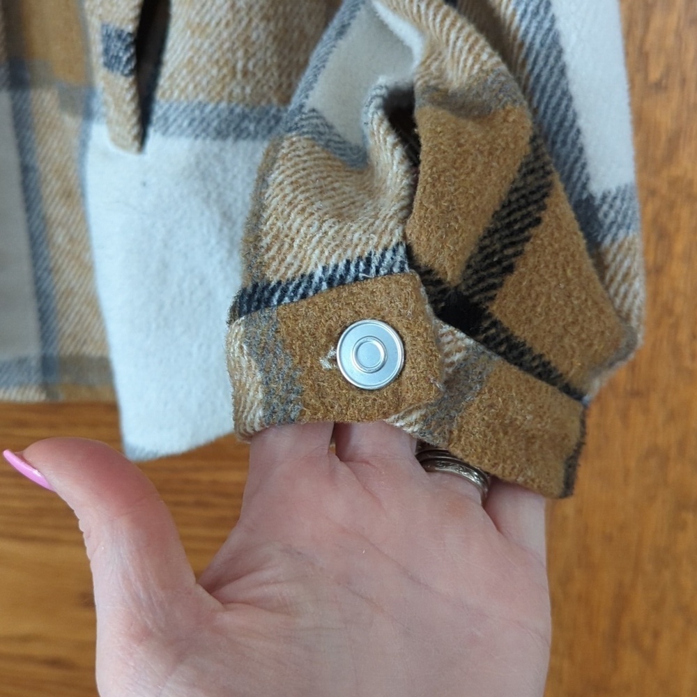 Heavy Button Down Collard Shacker Brown And Black Plaid Size Small - Picture 4 of 8